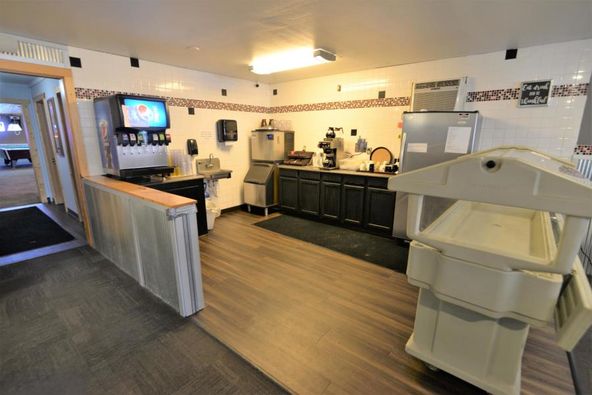 Toronto Café and Lounge: 485 Main Ave, Toronto, SD 57268